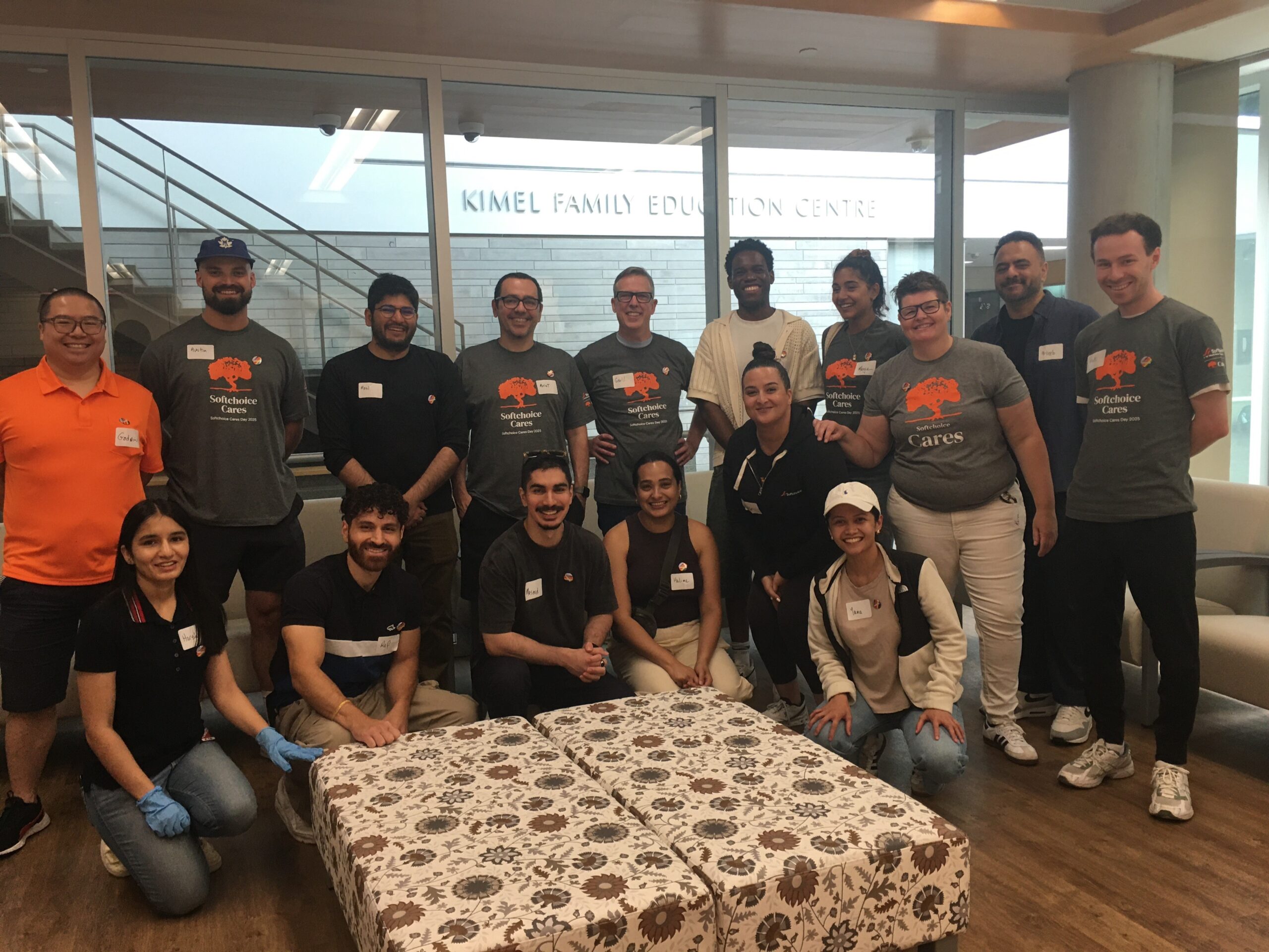 Corporate group volunteers at ADP