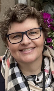 Karen, a Softchoice volunteer
